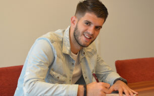 Joao Castanheira prolonge au SFC