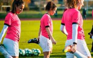 11 maillots en vente pour Octobre Rose