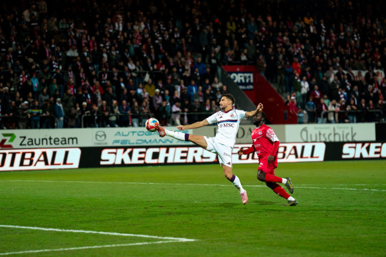 2025-11-01-WINTI-SFC-075