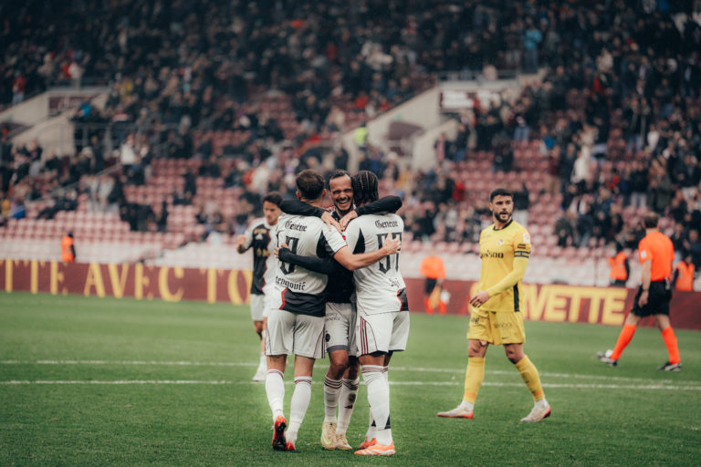 2025-11-30-SFC-YB--105