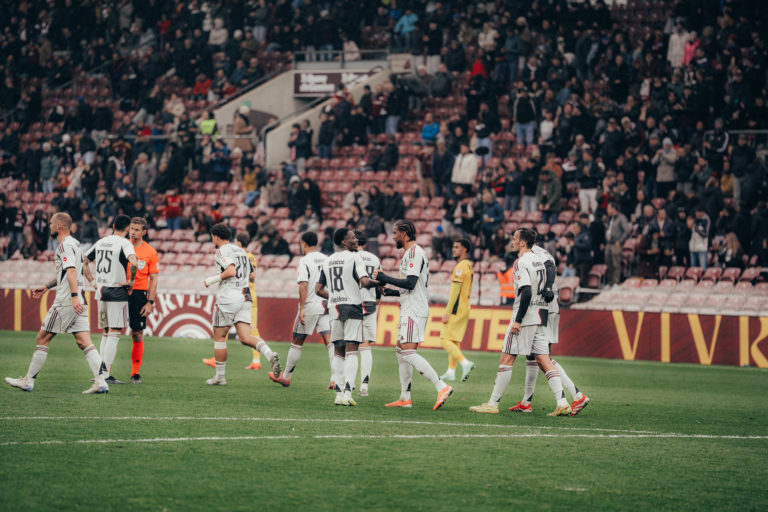 2025-11-30-SFC-YB--112