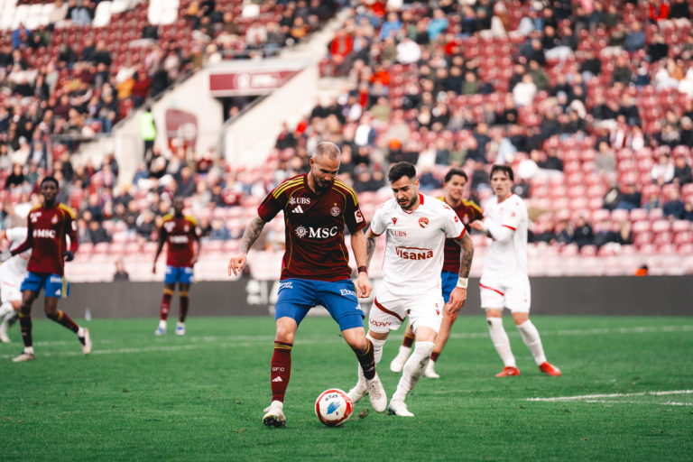 2026-02-08-SFC-THUN-020