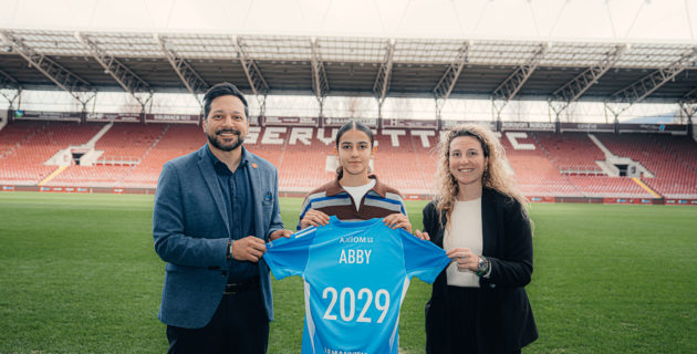 Premier contrat professionnel pour Abby Blanco !