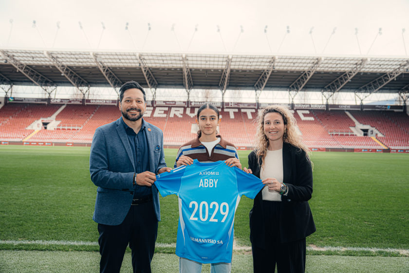 Premier contrat professionnel pour Abby Blanco !