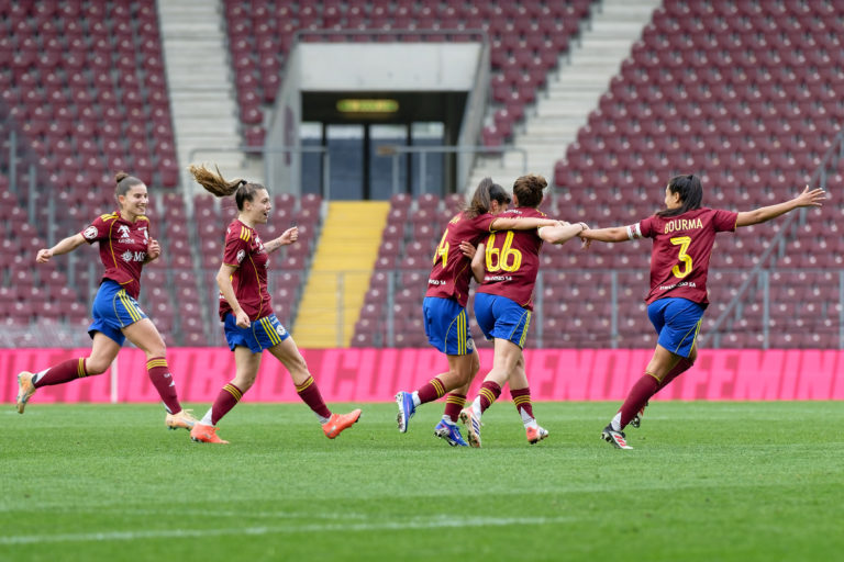 Servette FC Chenois Feminin v Grasshopper Club - AXA Women’s Super League