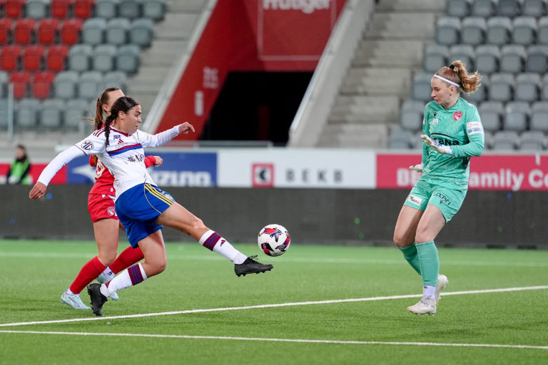 AXA Women's Super League FC Thun vs Servette FC Chenois Feminin - Stockhorn Arena